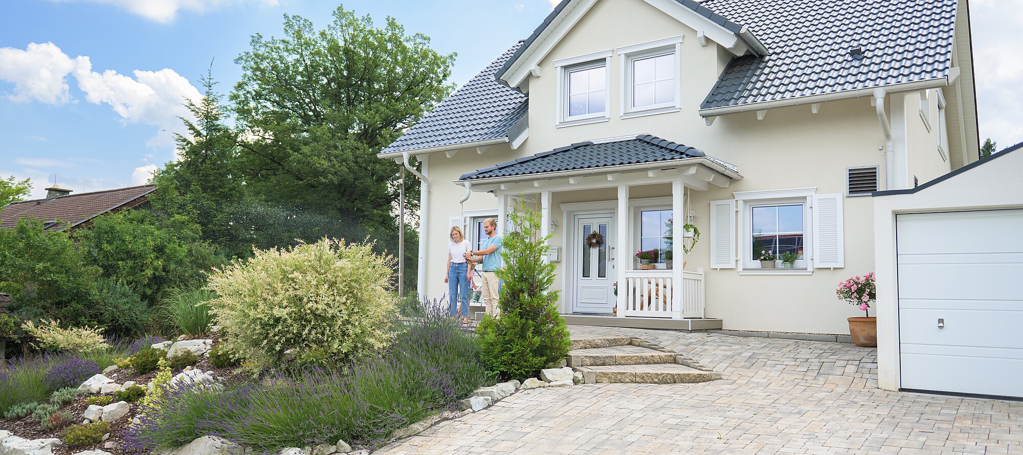 Bauherren: Familie Lübker aus Butzbach - Hanse Haus Eingang: Bauherren Familie Lübker aus Butzbach